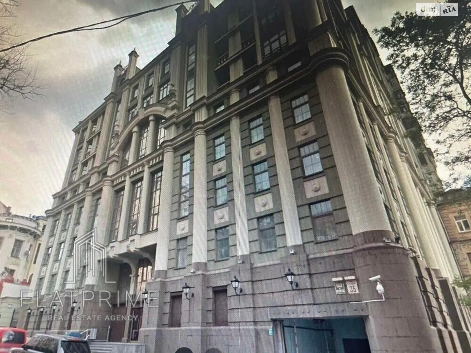 Продается 3-комнатная квартира 130 кв. м в Киеве, ул. Олеся Гончара, 35 - фото 1
