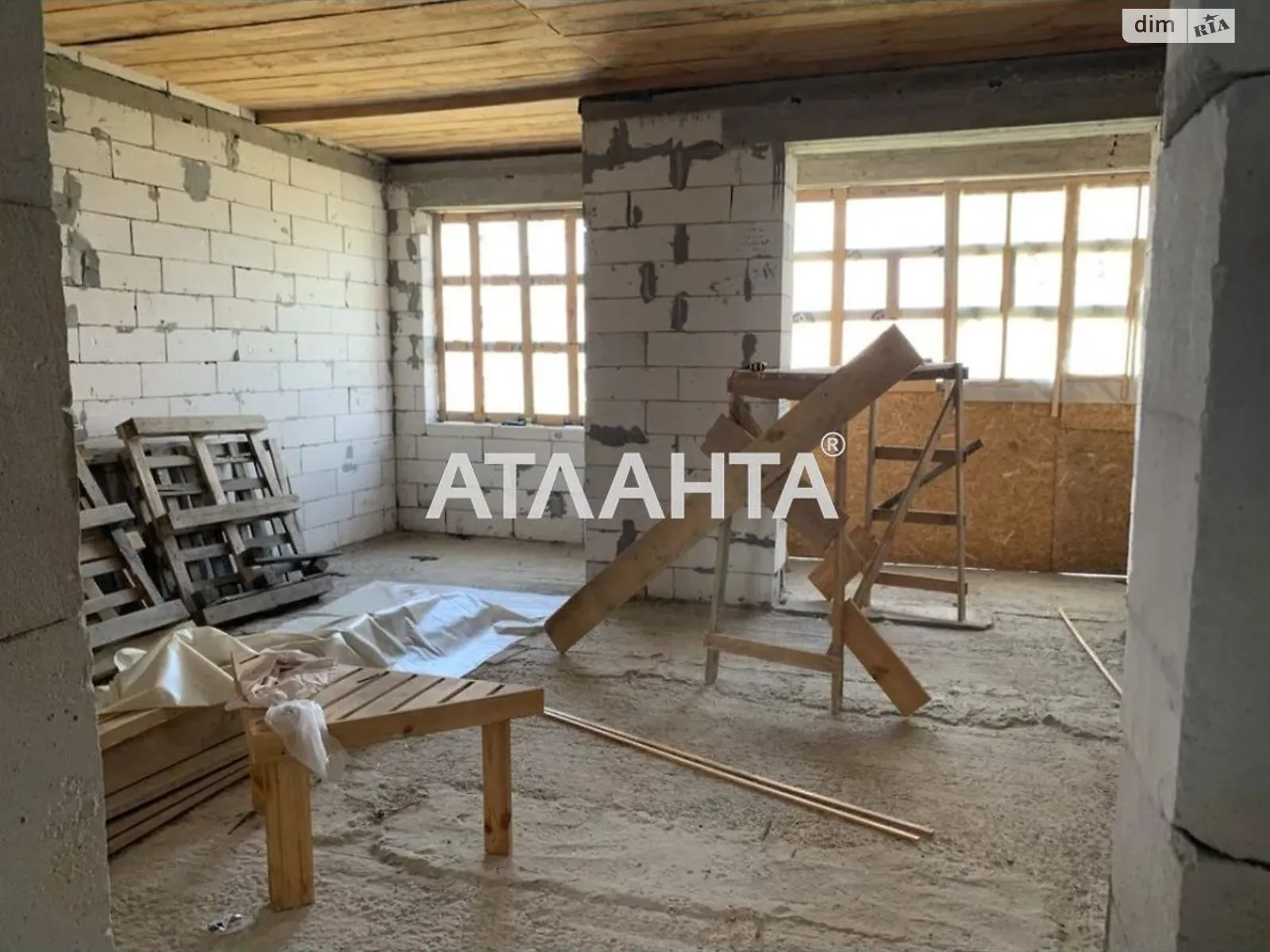 Продается дом на 2 этажа 160 кв. м с балконом, цена: 50000 $ - фото 1