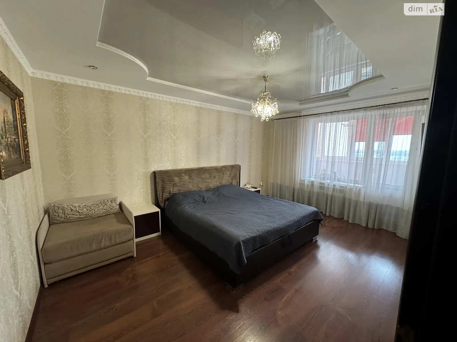 Продается 2-комнатная квартира 62 кв. м в Броварах, вул. Михаила Грушевского