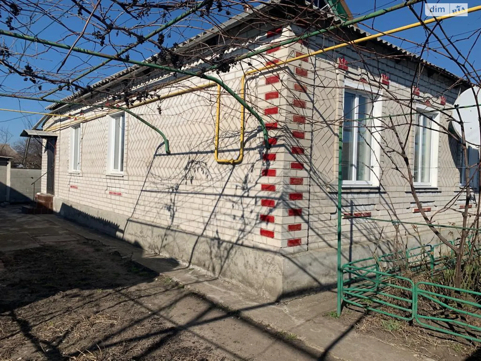 Продається одноповерховий будинок 104 кв. м з садом, цена: 19000 $