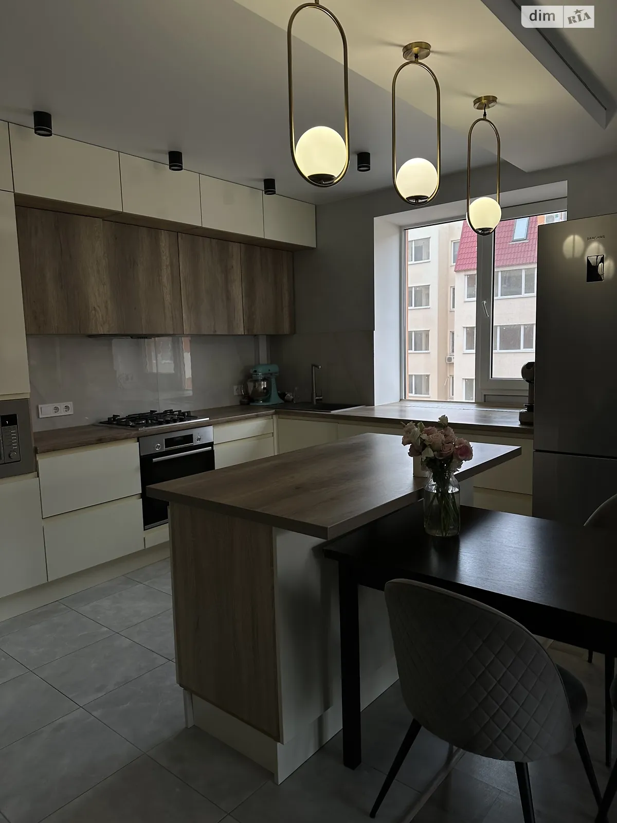 Продается 3-комнатная квартира 104 кв. м в Одессе, ул. Старицкого, 20/4 - фото 1