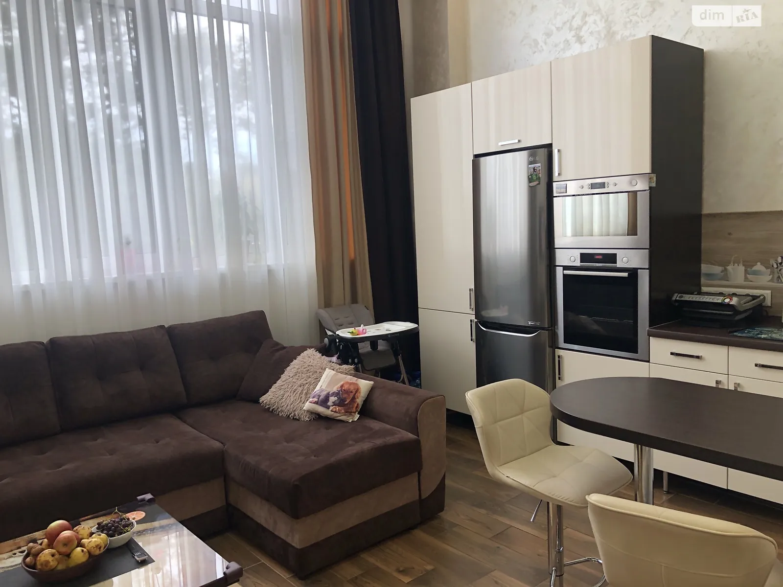 Продается 1-комнатная квартира 56.4 кв. м в Черновцах, цена: 62000 $