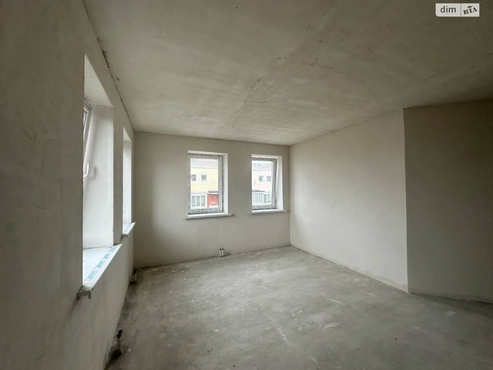 Продается 4-комнатная квартира 125 кв. м в Гостомеле, ул. Сентябрьская - фото 1