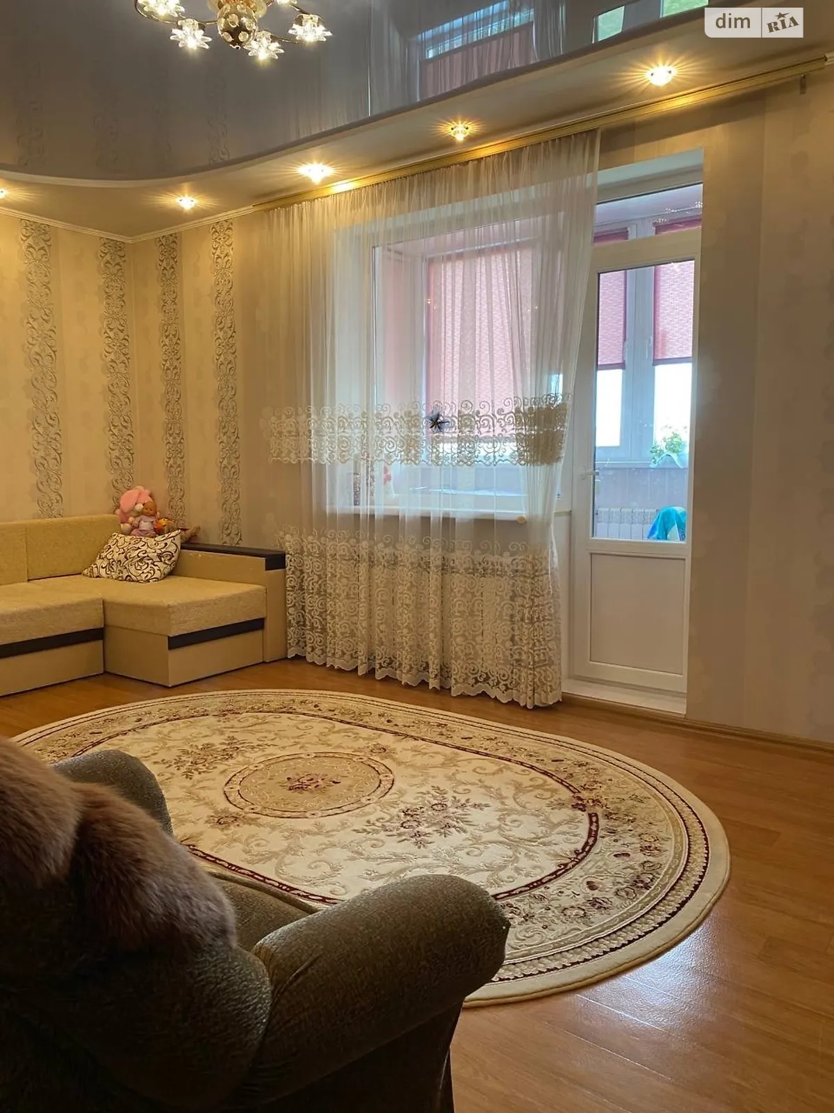 Продається 2-кімнатна квартира 64.5 кв. м у Новомосковську, цена: 55000 $