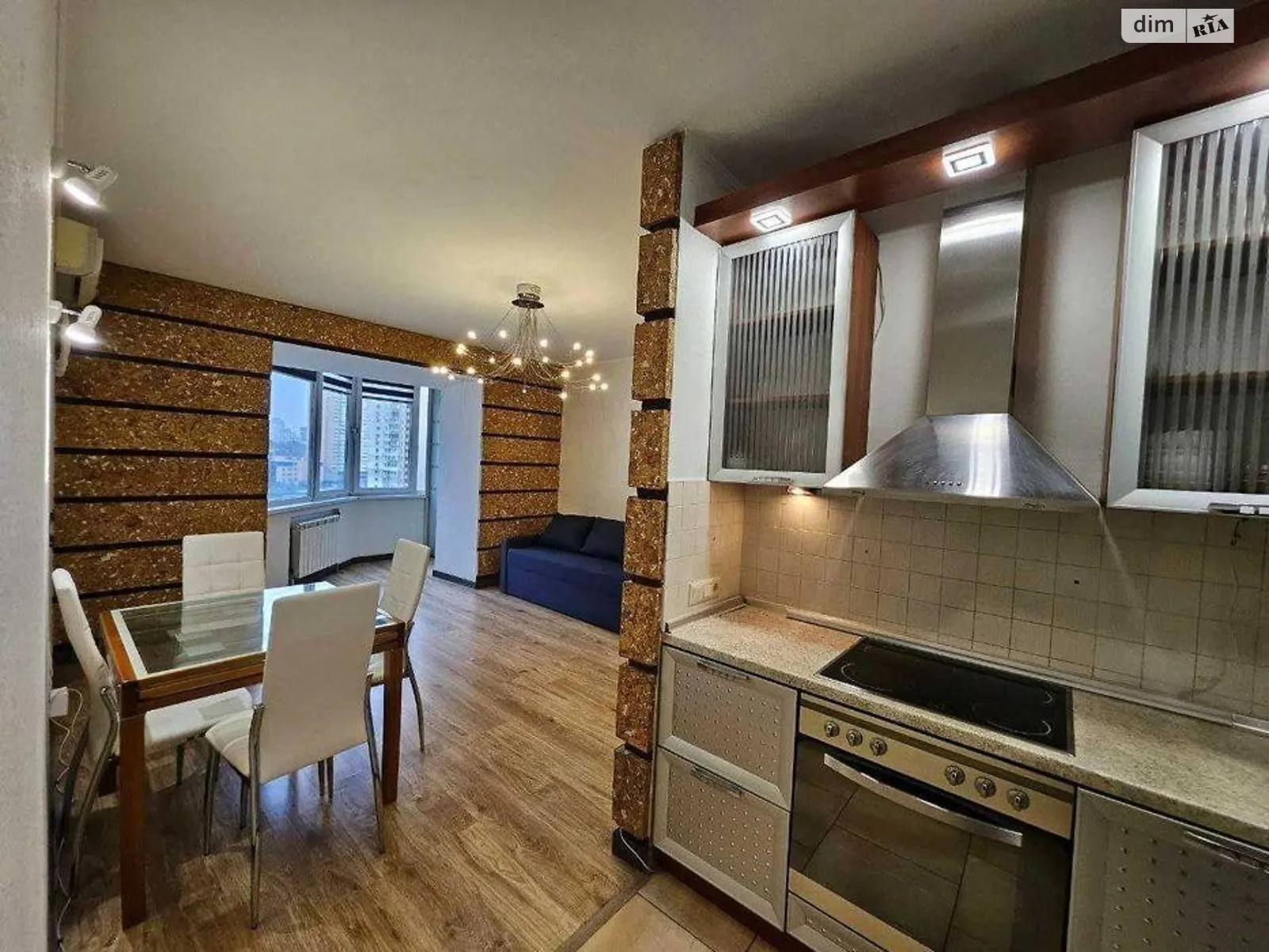 Продается 1-комнатная квартира 45 кв. м в Киеве, цена: 77000 $
