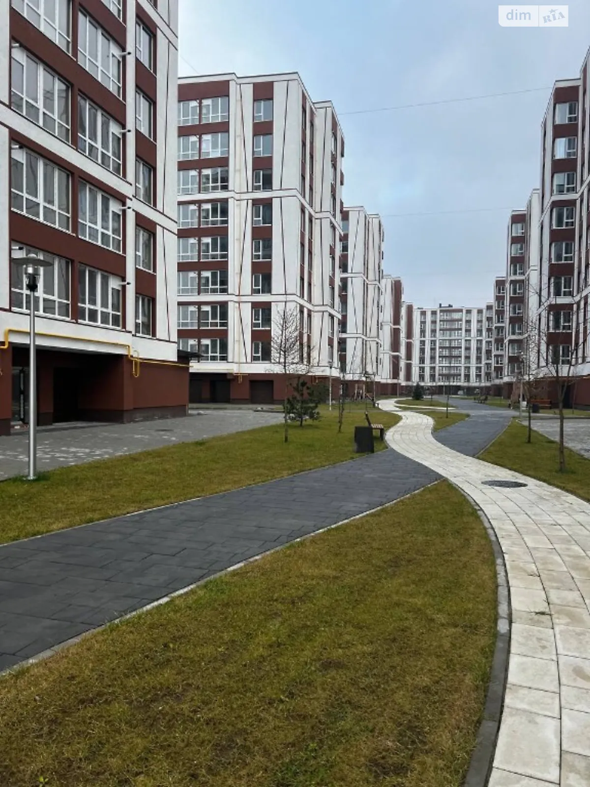 Продается 1-комнатная квартира 38 кв. м в Ивано-Франковске, цена: 32240 $