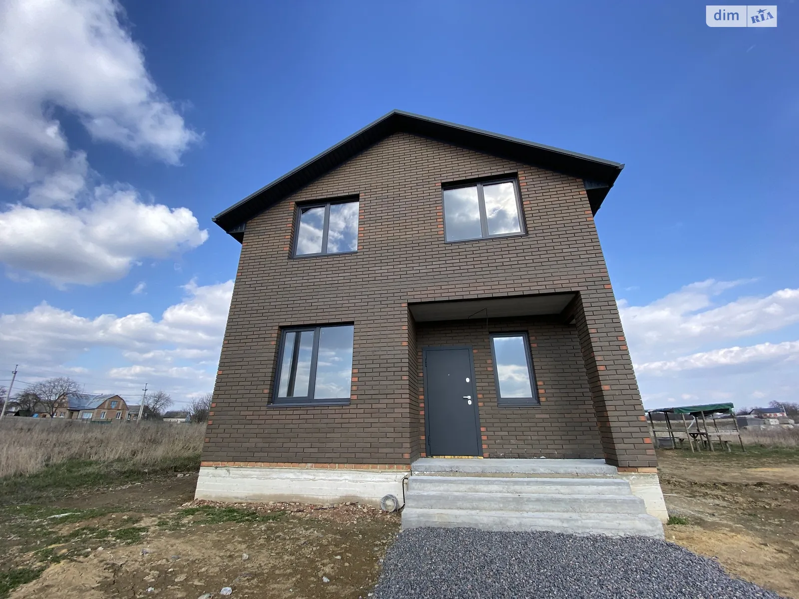 Продается дом на 2 этажа 120 кв. м с балконом, цена: 68000 $ - фото 1