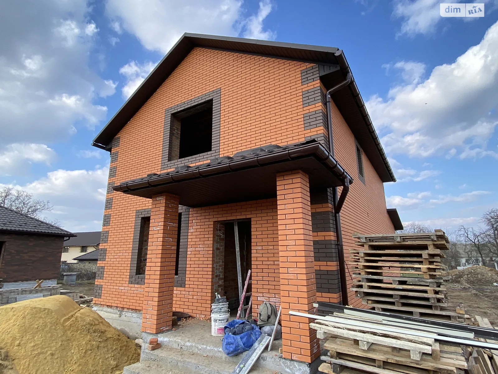 Продается дом на 2 этажа 129 кв. м с верандой, цена: 87000 $ - фото 1