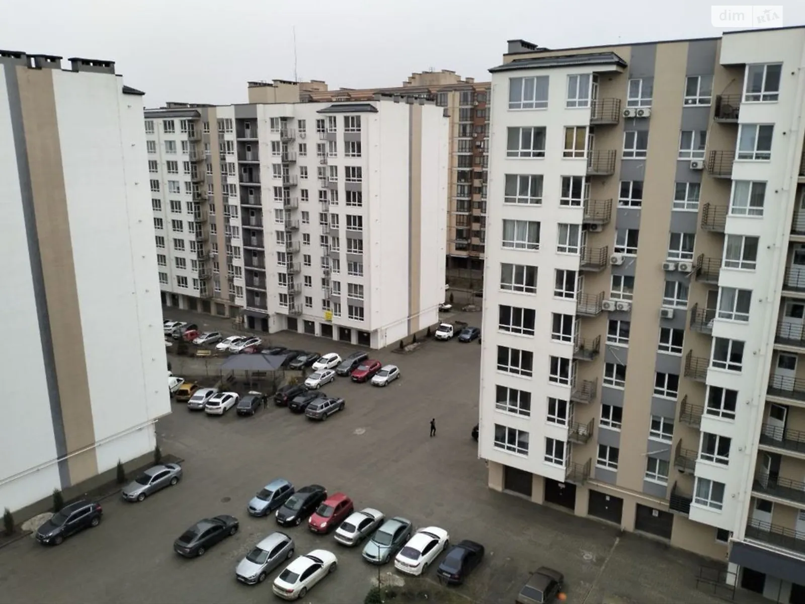 Продается 1-комнатная квартира 51 кв. м в Слобожанском, ул. Семейная, 5 - фото 1