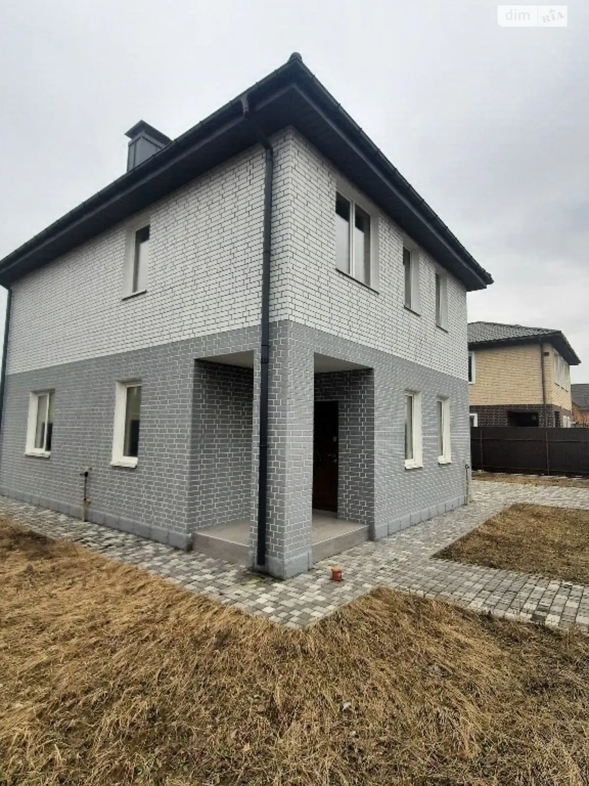 Продається будинок 2 поверховий 130 кв. м з каміном, цена: 125000 $