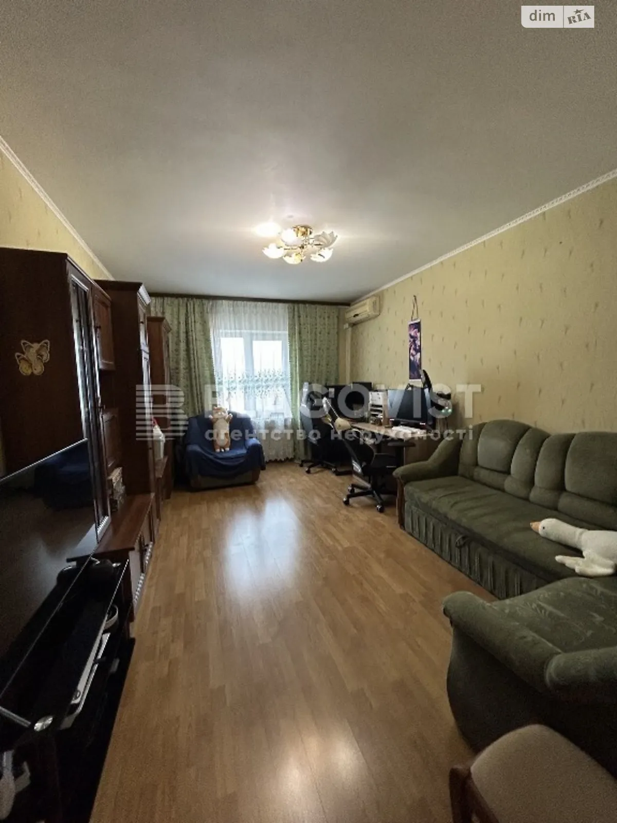 Продается 1-комнатная квартира 14 кв. м в Киеве, ул. Федора Эрнста, 6 - фото 1
