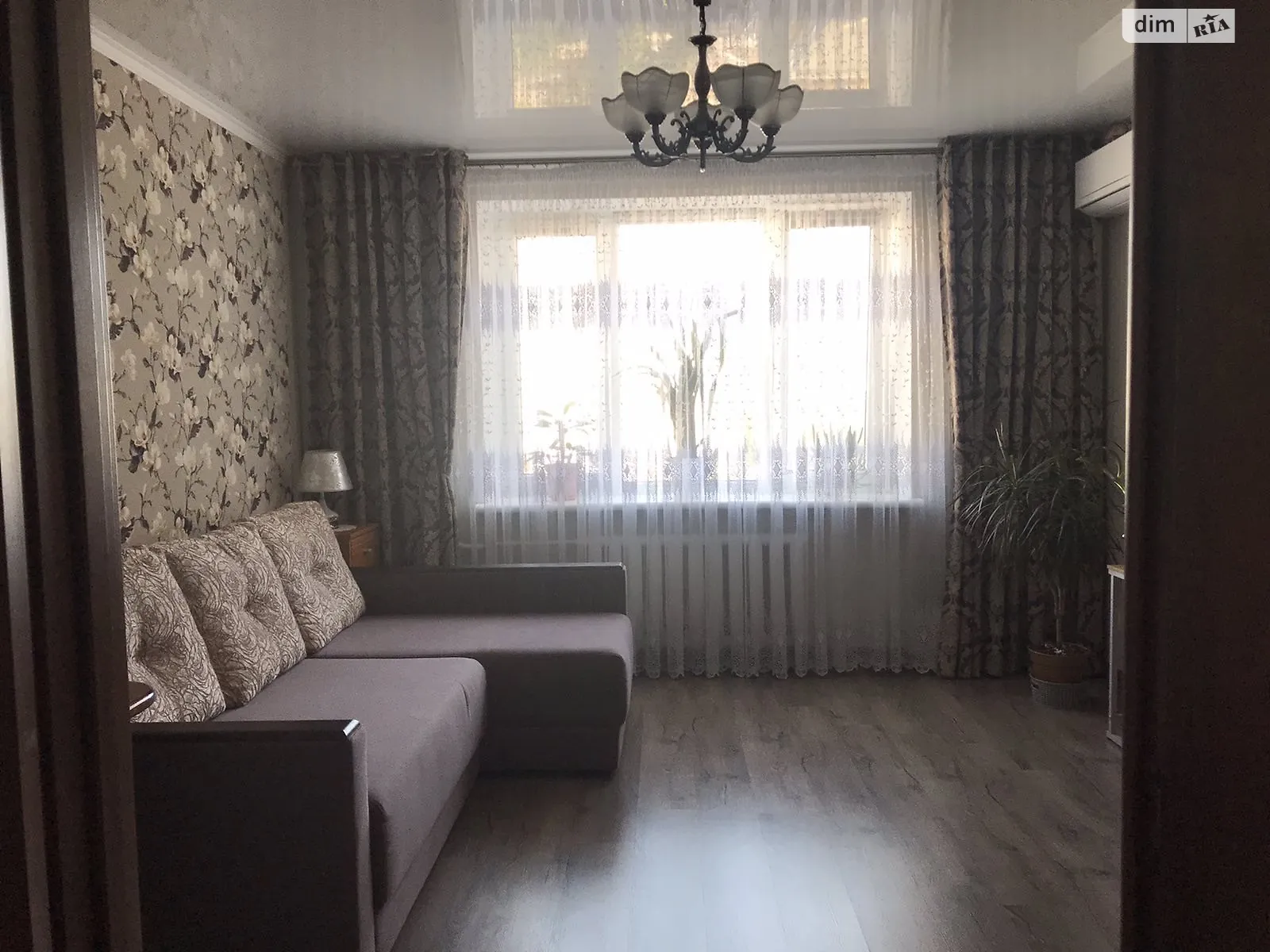 Продается 2-комнатная квартира 48.9 кв. м в Черноморске, ул. Парусная