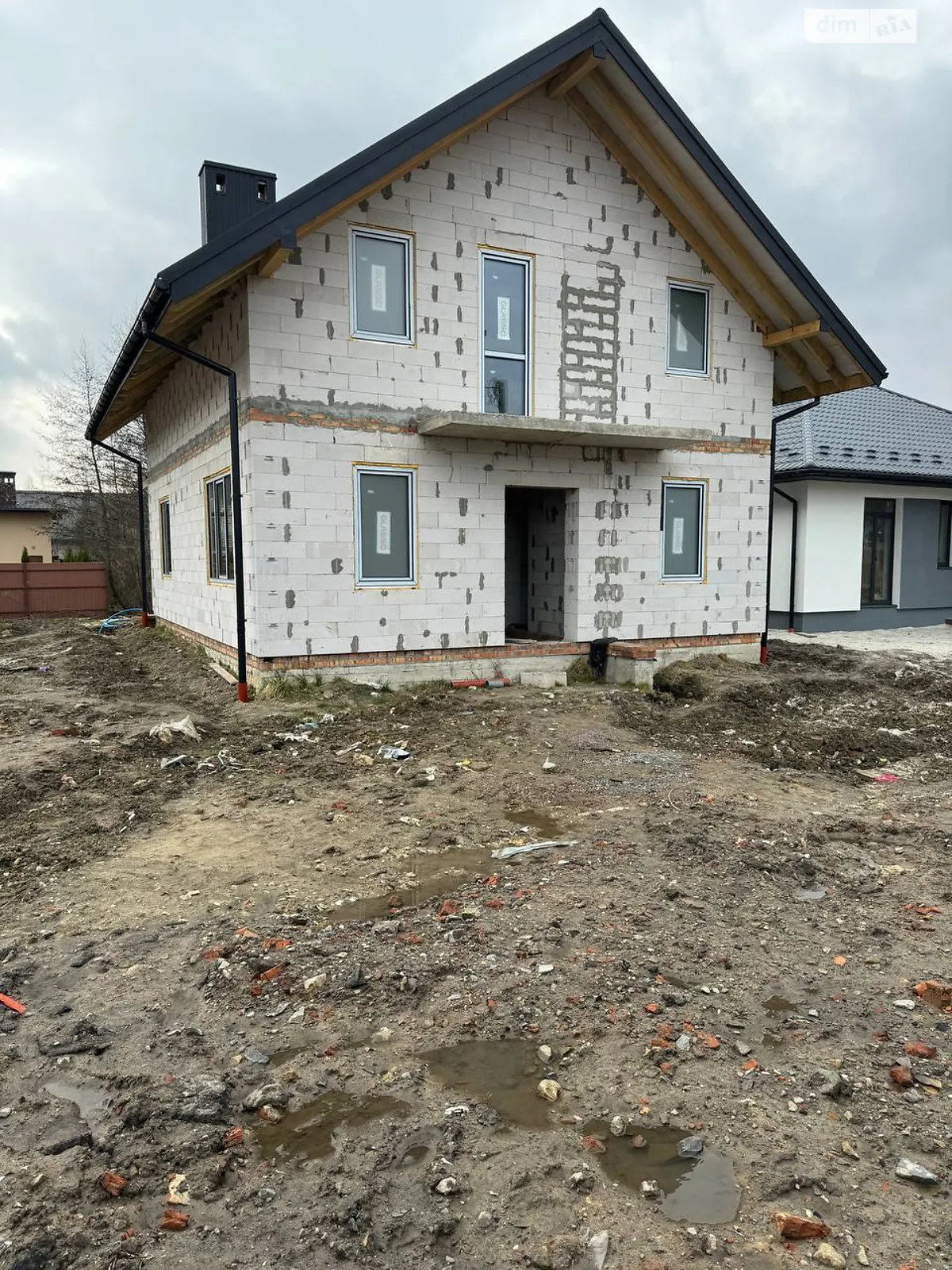 Продається будинок 2 поверховий 140 кв. м з каміном, цена: 90000 $