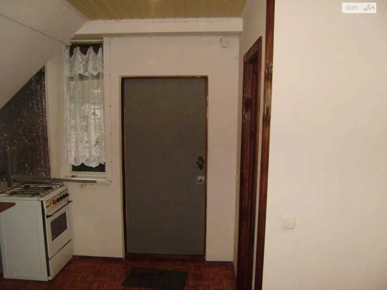 Продається 2-кімнатна квартира 45 кв. м у Полтаві, вул. Монастирська