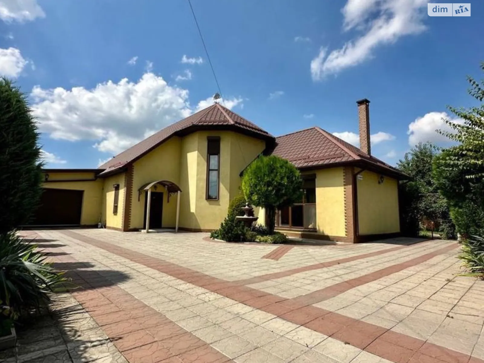 Продається будинок 2 поверховий 287 кв. м з терасою, цена: 250000 $