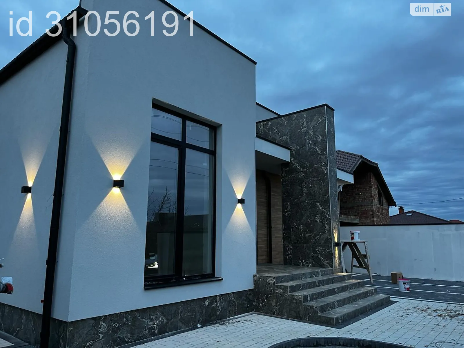 Продается одноэтажный дом 170 кв. м с камином, цена: 235000 $