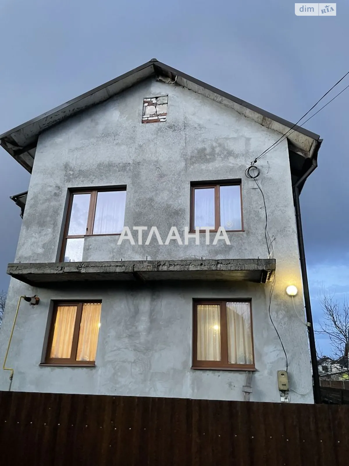 Продається будинок 2 поверховий 77 кв. м з каміном, цена: 75000 $