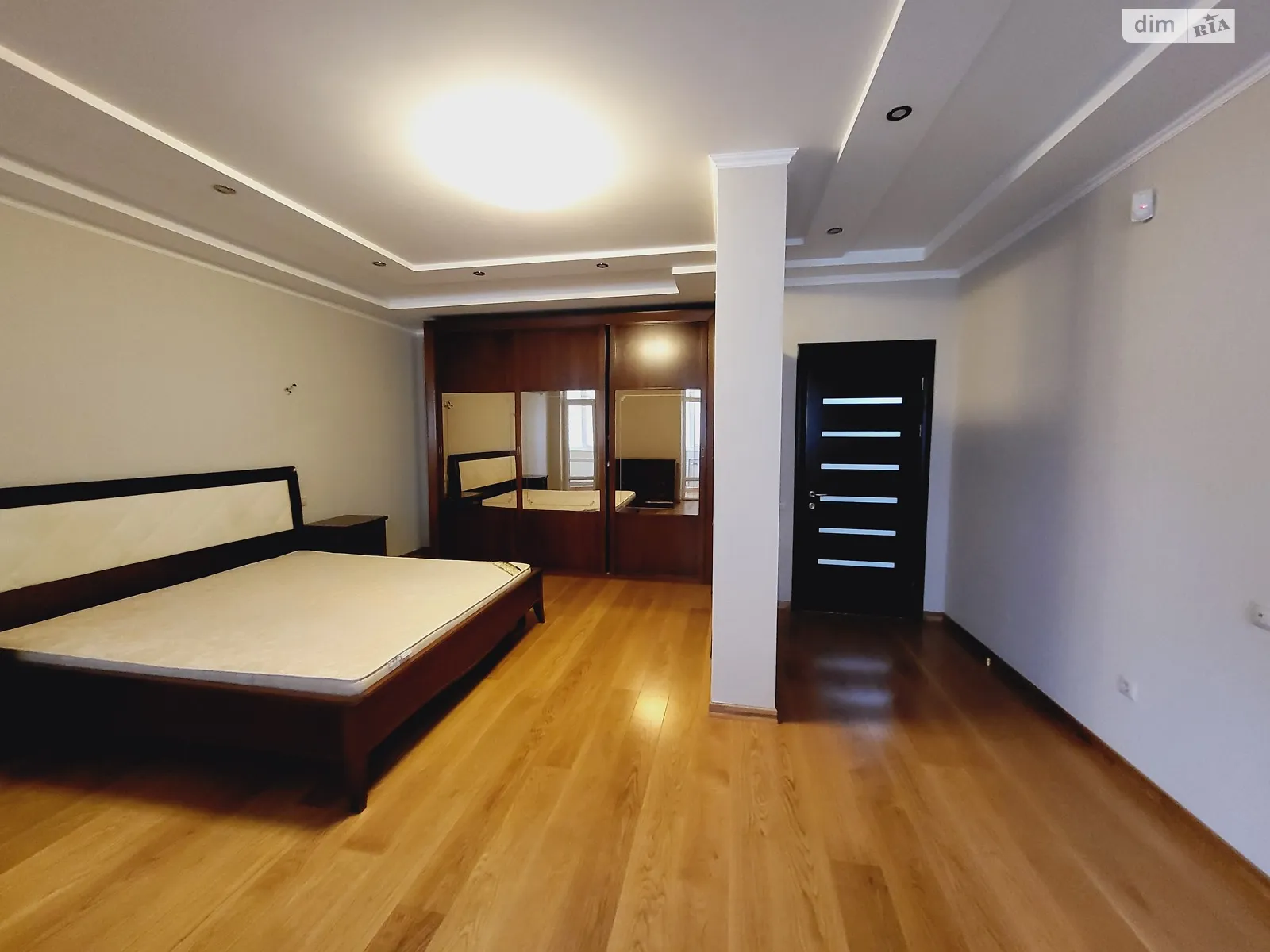 Продается 3-комнатная квартира 140 кв. м в Виннице, цена: 158000 $