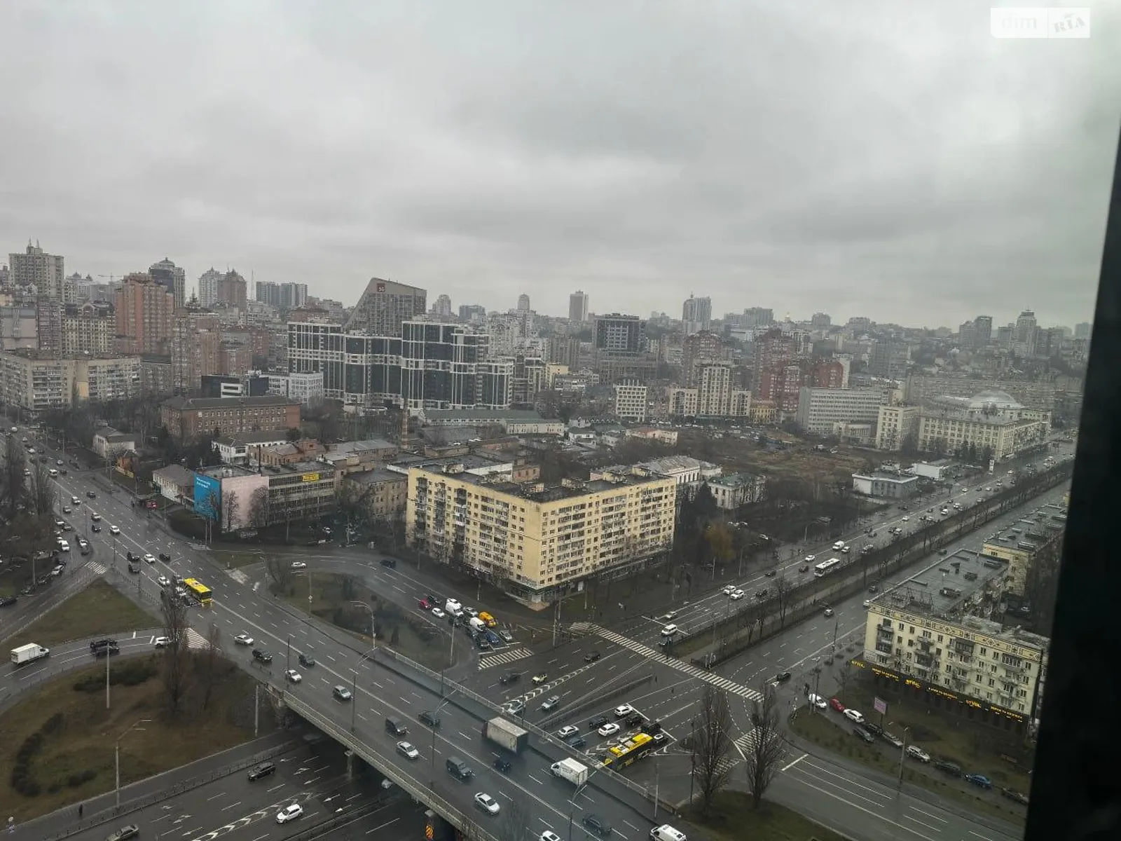 Продается 1-комнатная квартира 52 кв. м в Киеве, просп. Берестейский(Победы), 11 корпус 3 - фото 1