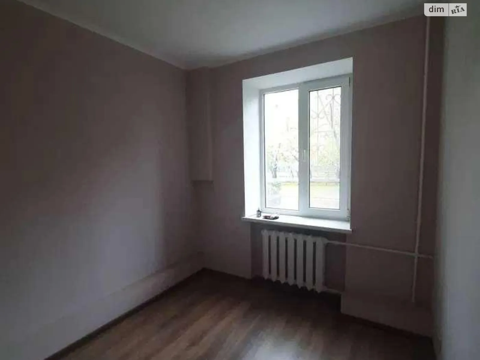 Продается офис 30 кв. м в бизнес-центре, цена: 39500 $ - фото 1