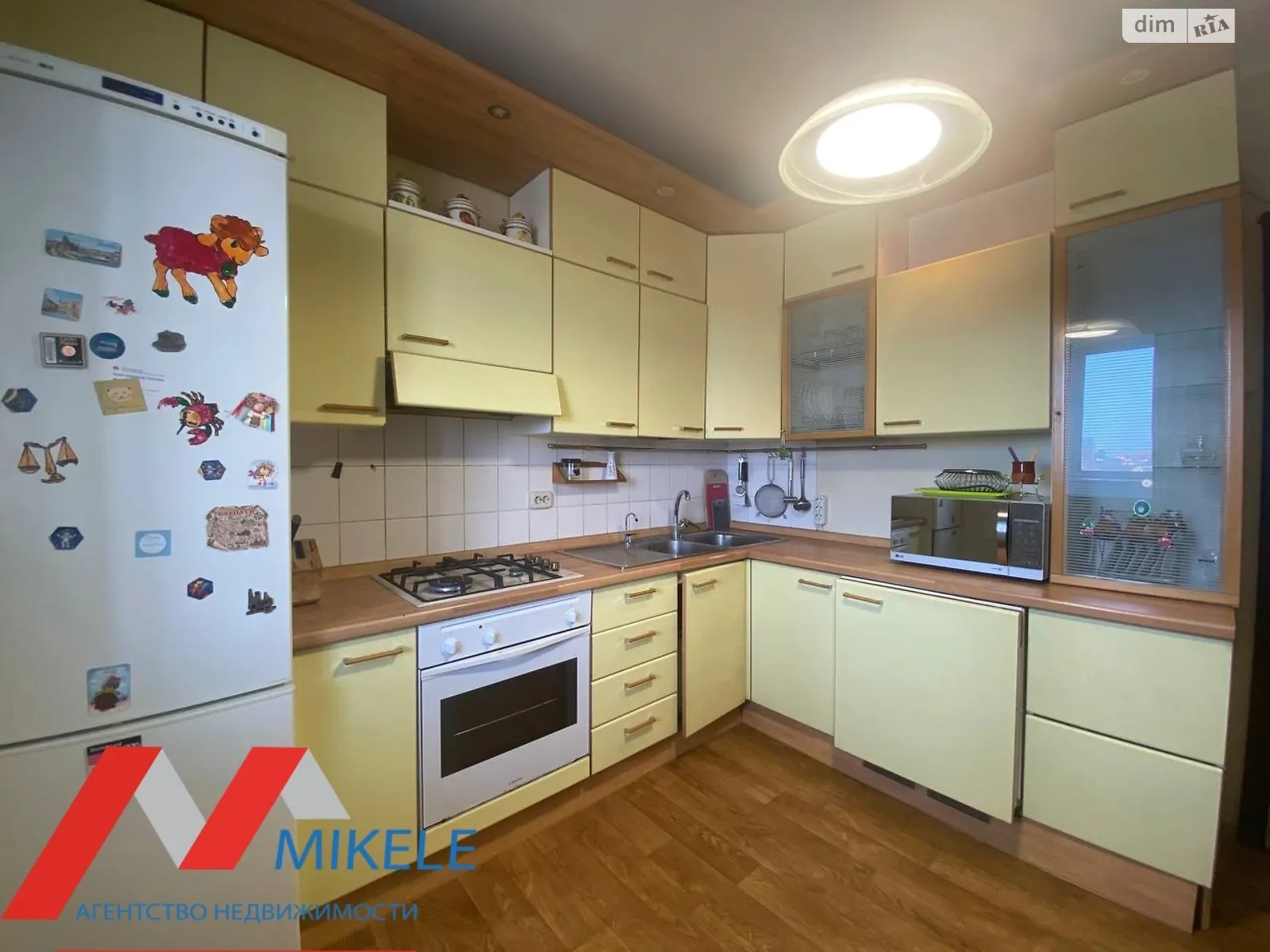 Продается 4-комнатная квартира 100 кв. м в Киеве, ул. Ивана Пулюя, 1 - фото 1