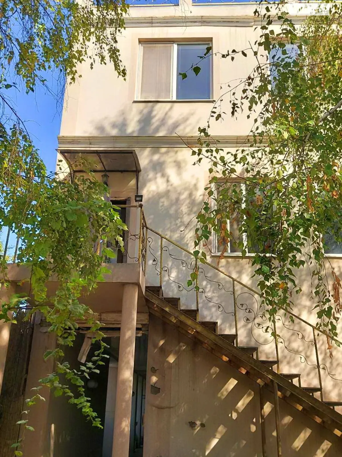 Продается дом на 2 этажа 489 кв. м с верандой, цена: 160000 $ - фото 1