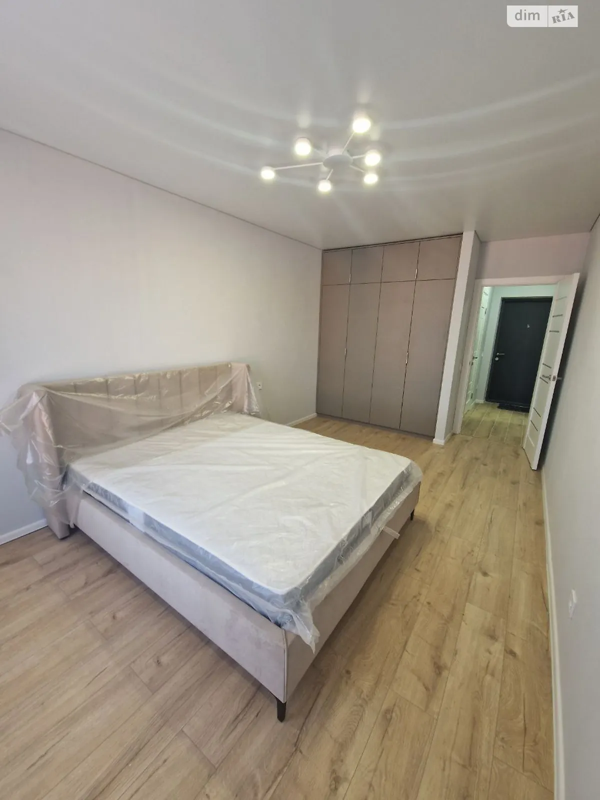 Продається 1-кімнатна квартира 40 кв. м у Львові, цена: 79000 $