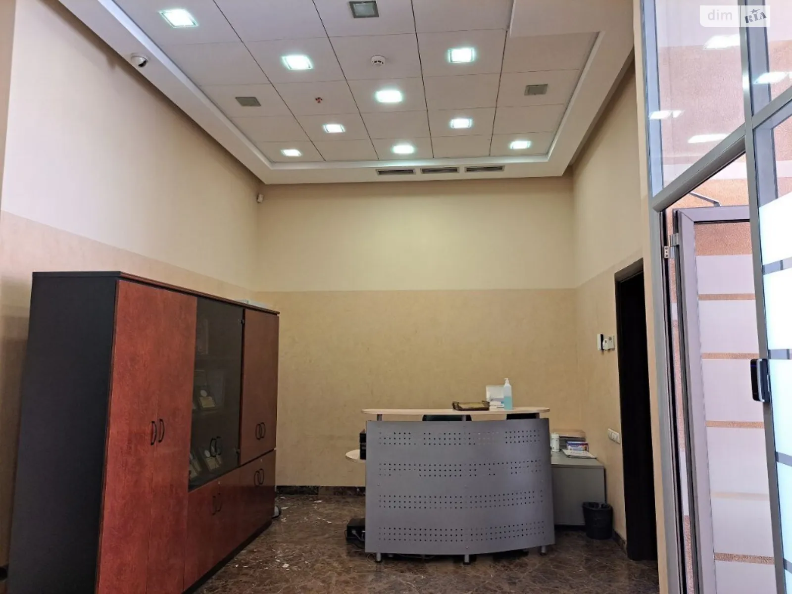 Продается офис 272 кв. м в бизнес-центре - фото 3