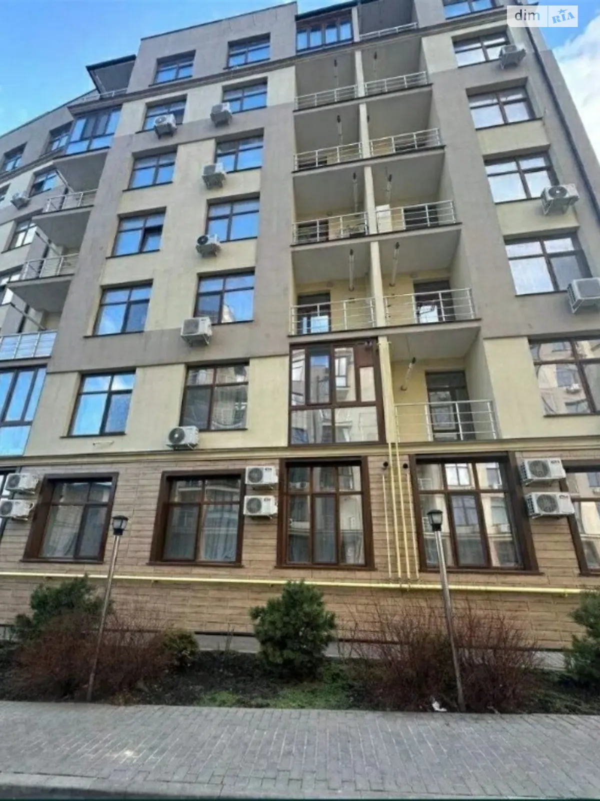 Продается 1-комнатная квартира 26 кв. м в Одессе, ул. Долгая, 1