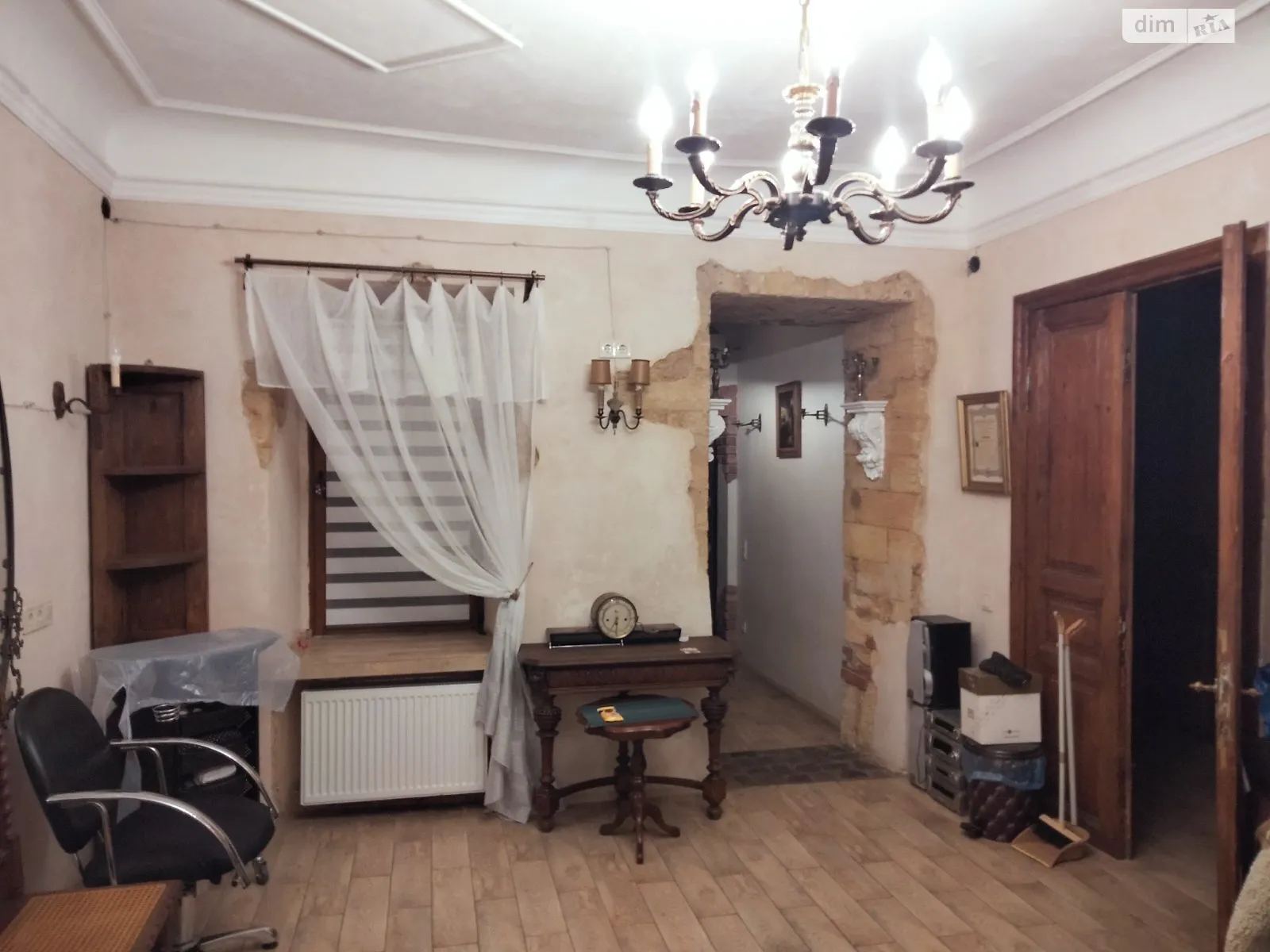 Продается 1-комнатная квартира 38 кв. м в Одессе, ул. Градоначальницкая, 14 - фото 1