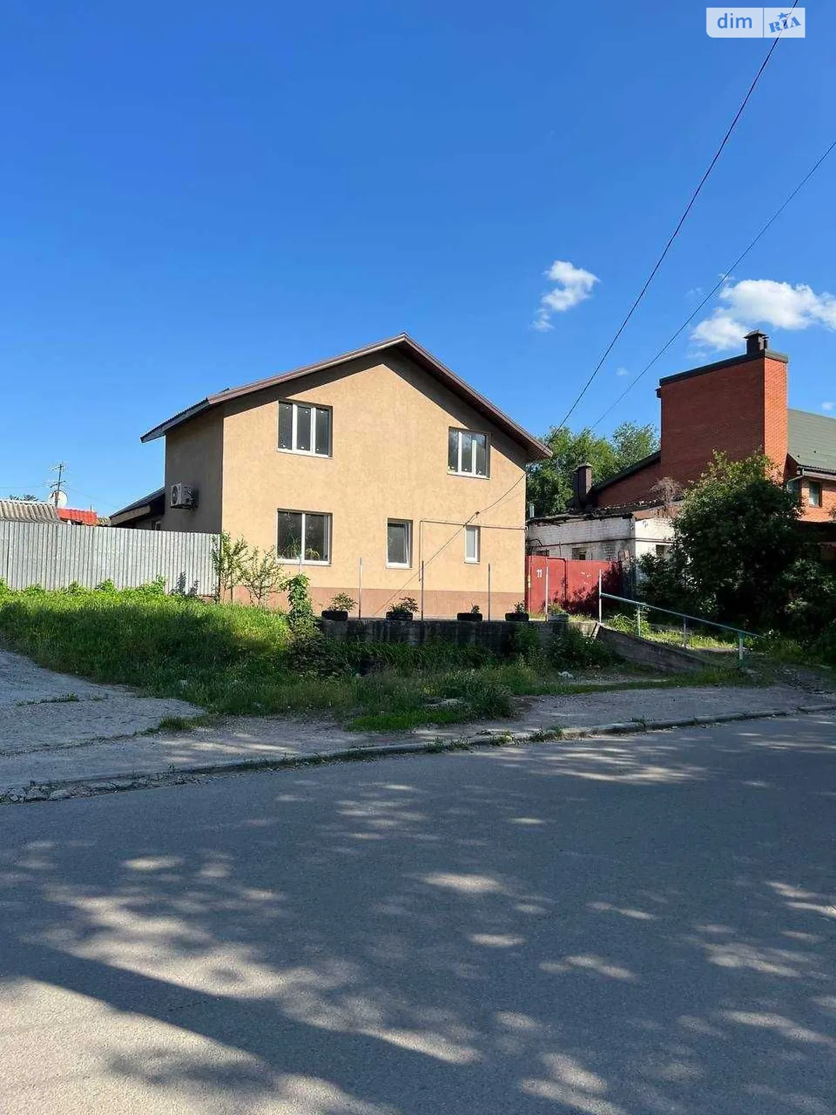 Продається будинок 2 поверховий 117 кв. м з каміном, цена: 110000 $