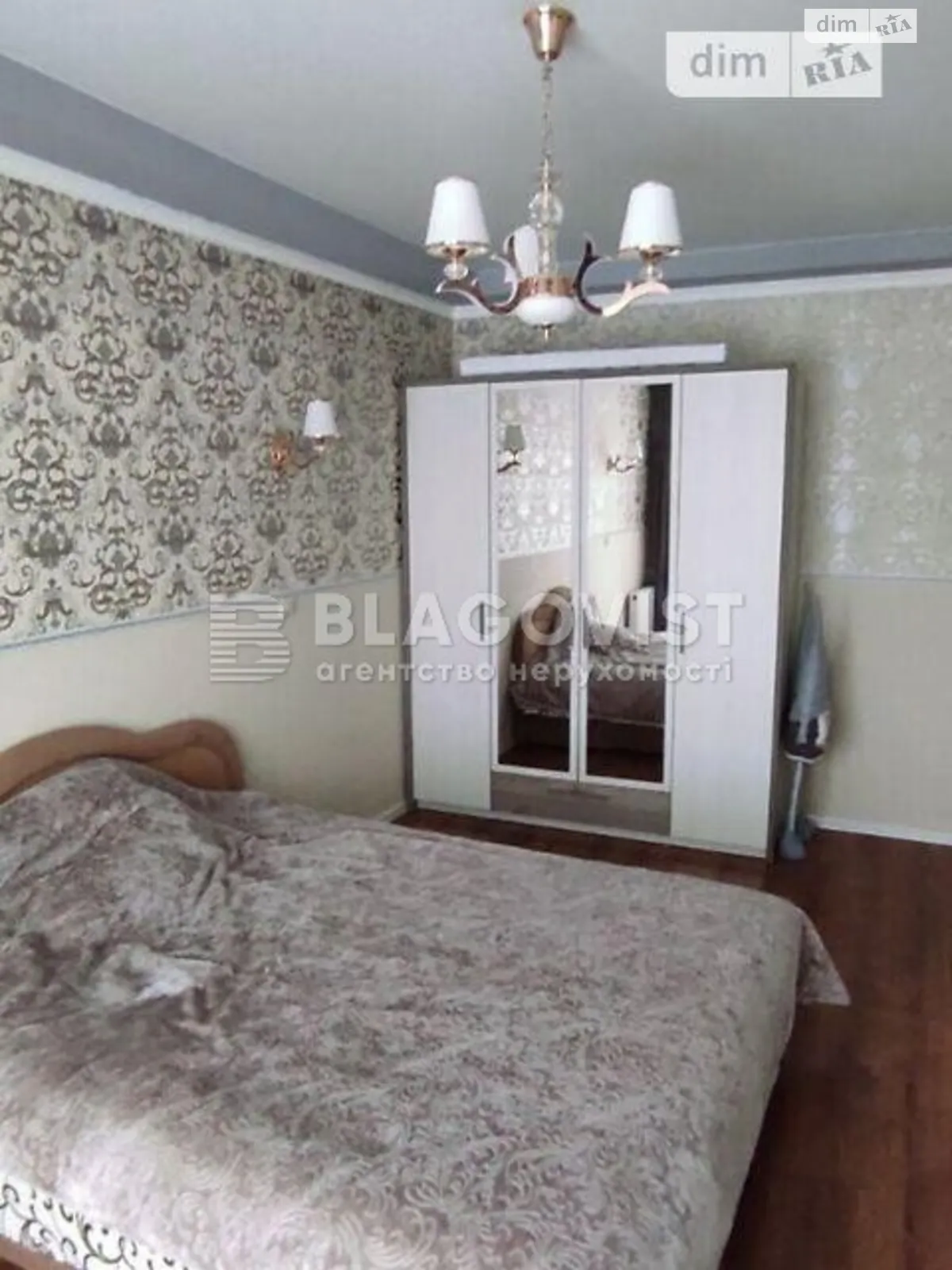 Продается 1-комнатная квартира 52 кв. м в Киеве, ул. Метрологическая, 58