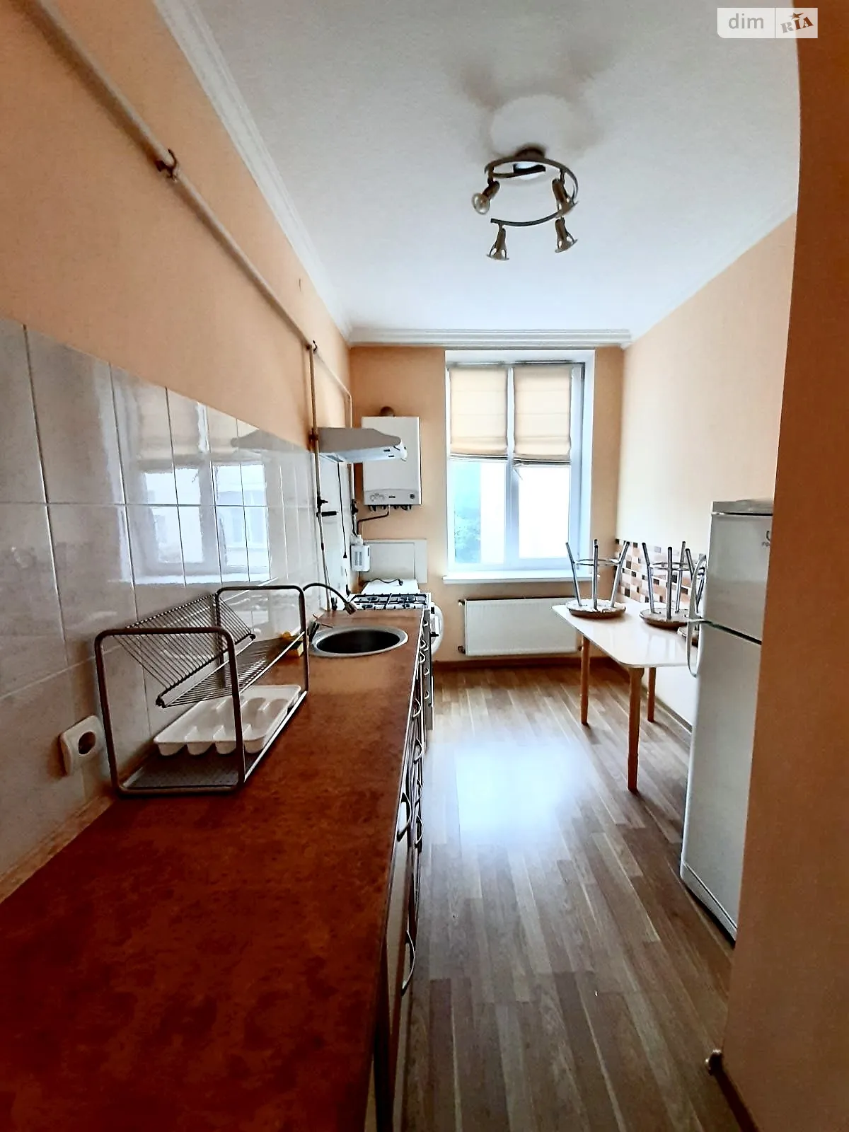 Продается 1-комнатная квартира 45 кв. м в Черновцах - фото 4