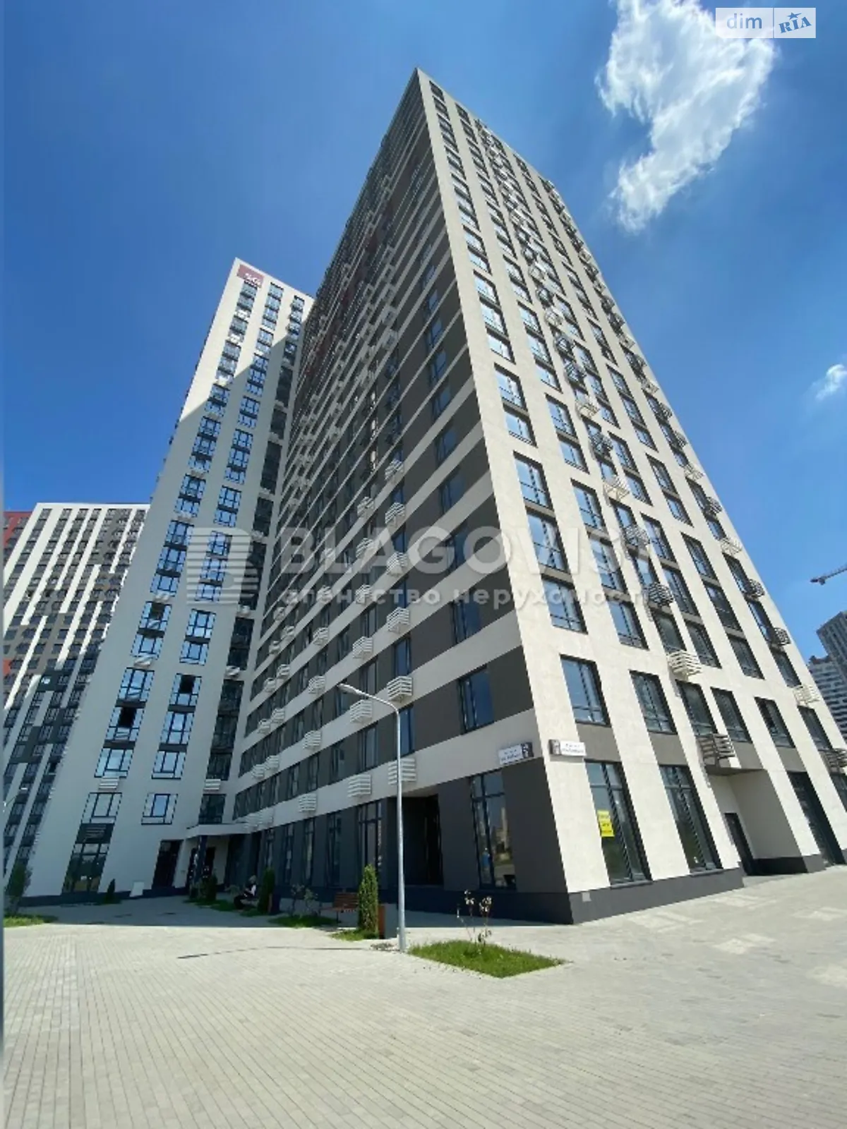 Продается 2-комнатная квартира 86 кв. м в Киеве, просп. Правды, 53