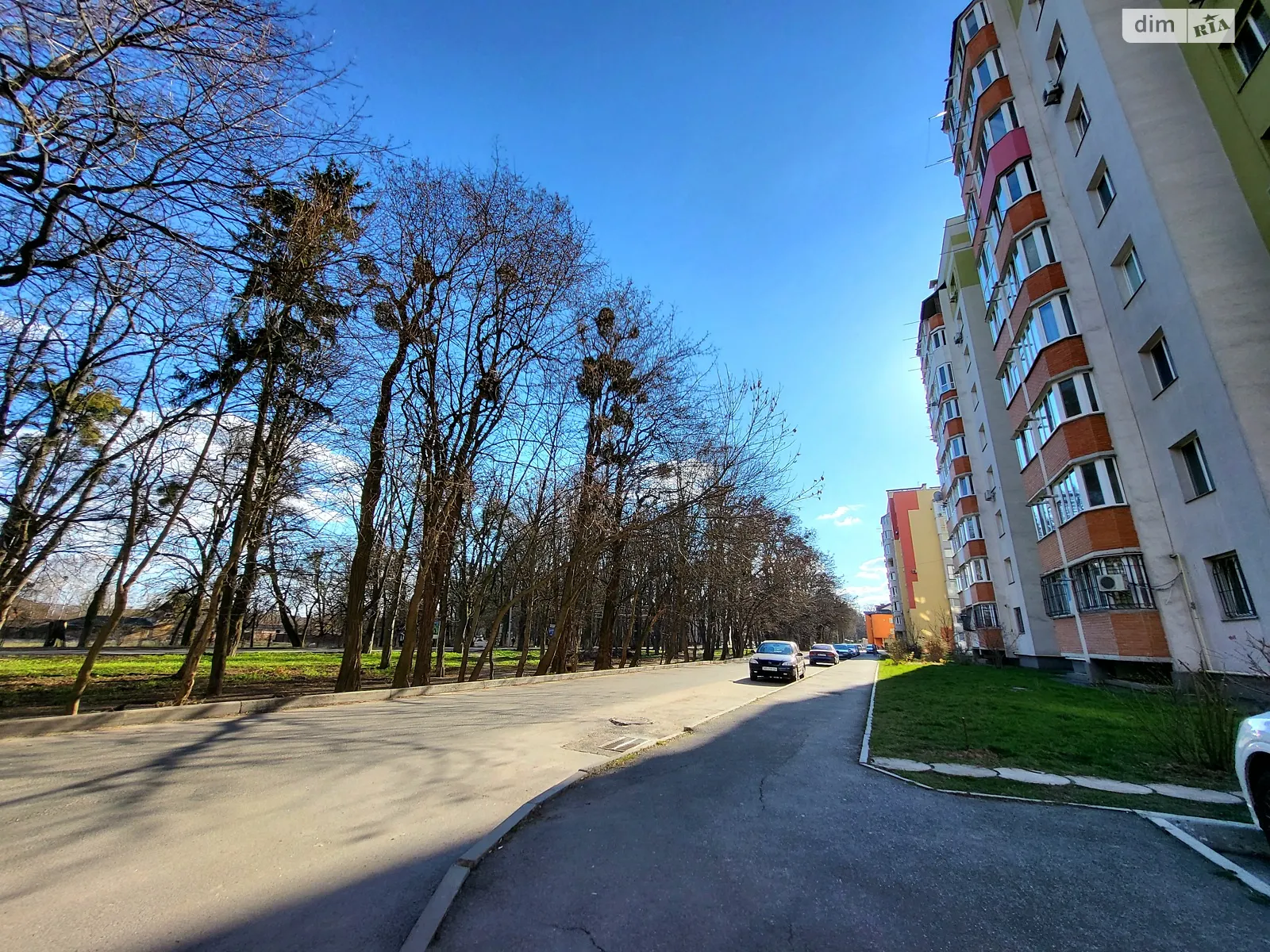 Продается 2-комнатная квартира 63.7 кв. м в Виннице, ул. Анатолия Бортняка, 2