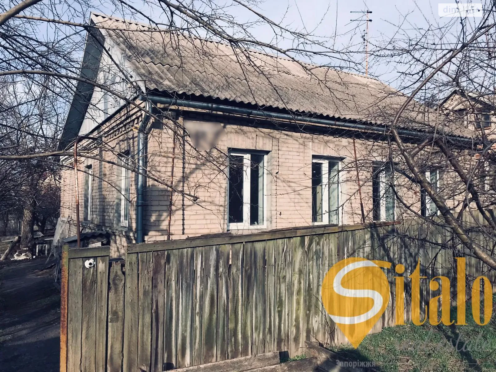 Продається одноповерховий будинок 67.5 кв. м з каміном, цена: 52000 $