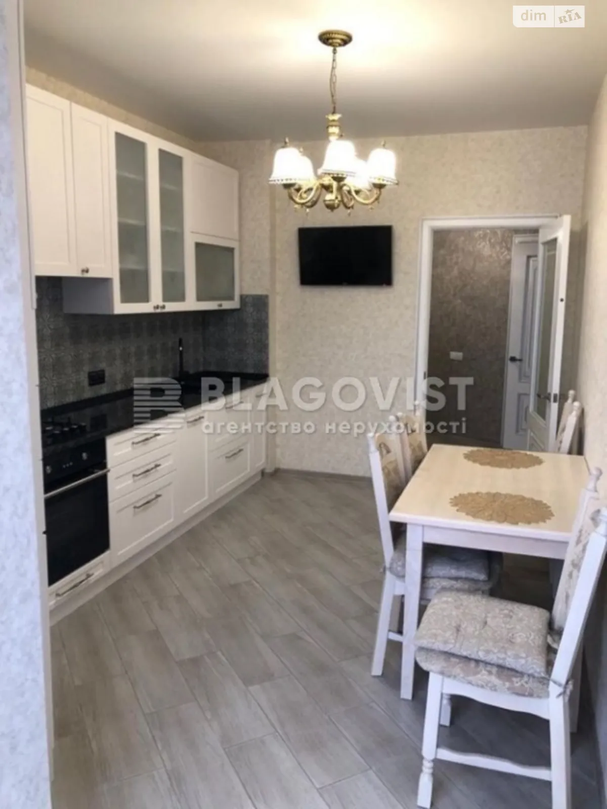 Продается 1-комнатная квартира 51 кв. м в Киеве, ул. Радосинская(Ленина), 2А - фото 1