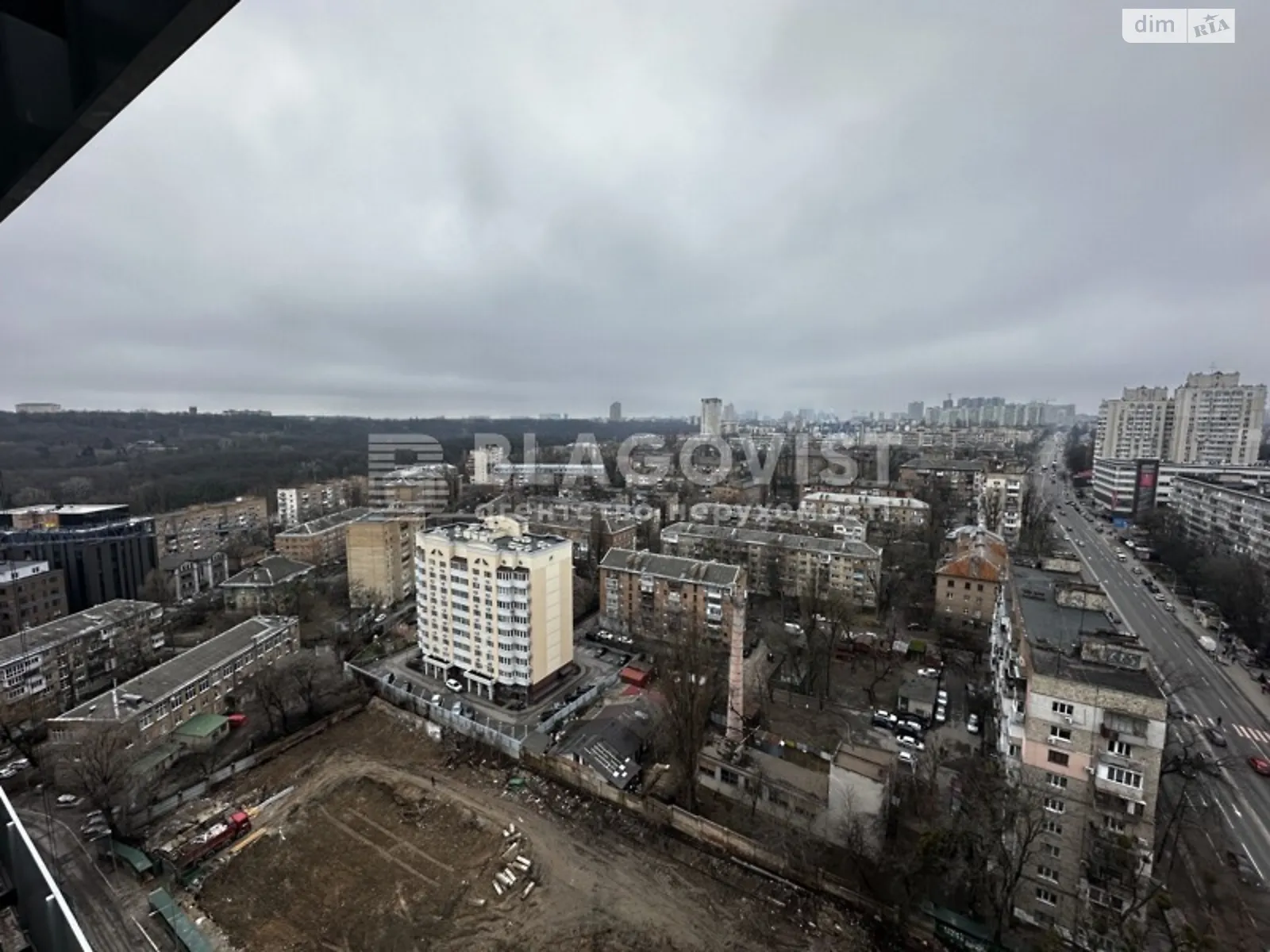 Продається 1-кімнатна квартира 48 кв. м у Києві, пров. Ужгородський, 4/1