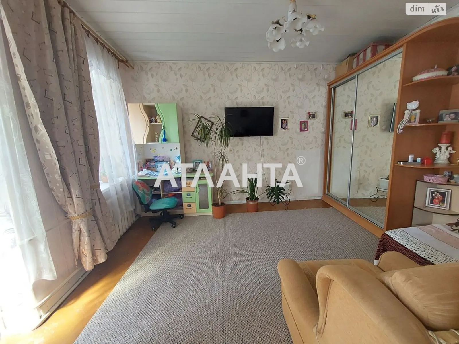 Продается 3-комнатная квартира 69.8 кв. м в Одессе, ул. Утесова