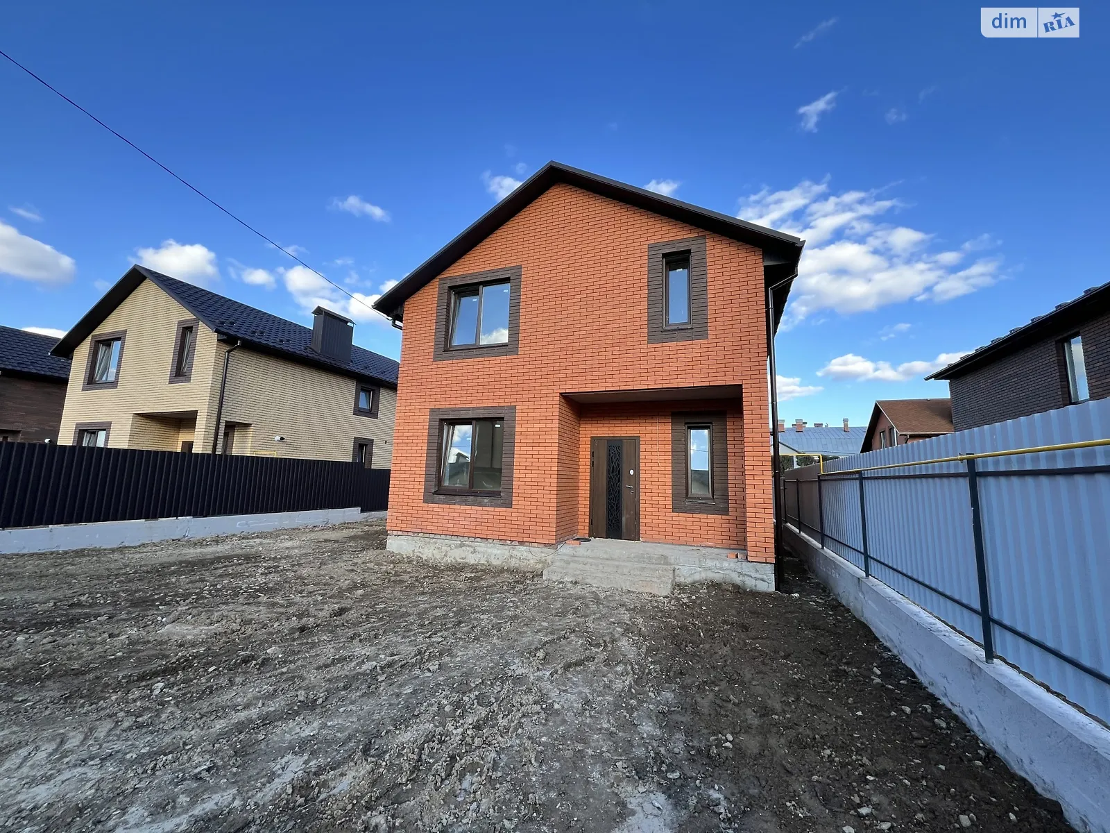 Продается дом на 2 этажа 125 кв. м с беседкой, цена: 96000 $ - фото 1