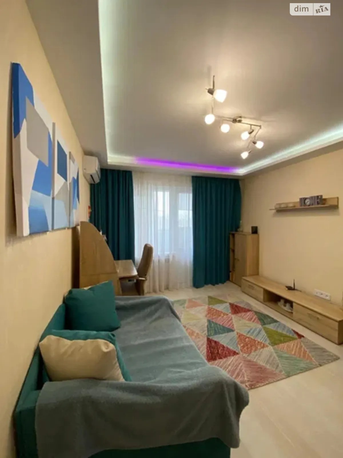 Продается 1-комнатная квартира 35 кв. м в Петродолинском, цена: 18000 $
