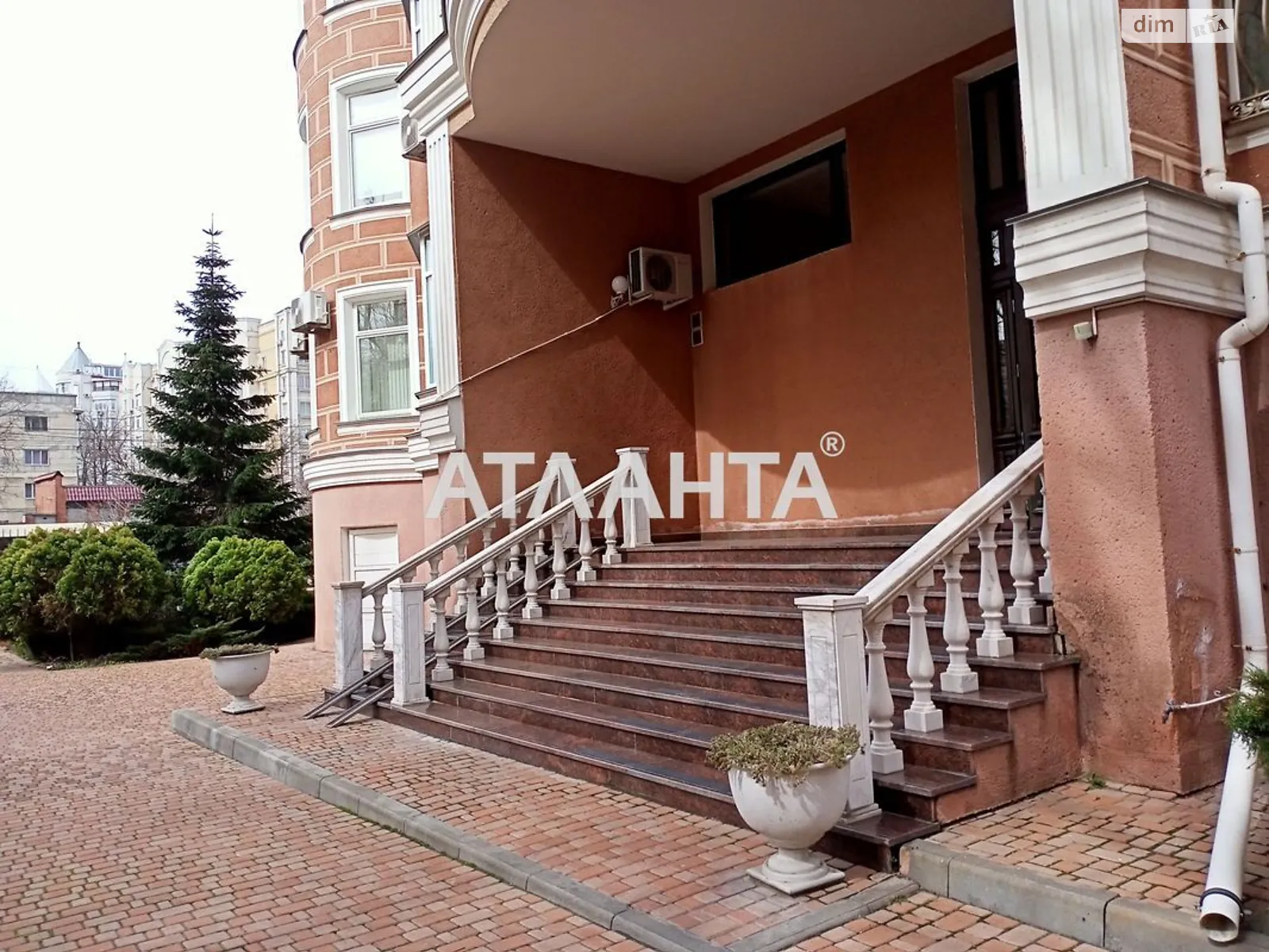 Продается 3-комнатная квартира 168.3 кв. м в Одессе, пер. Каркашадзе, 9 - фото 1