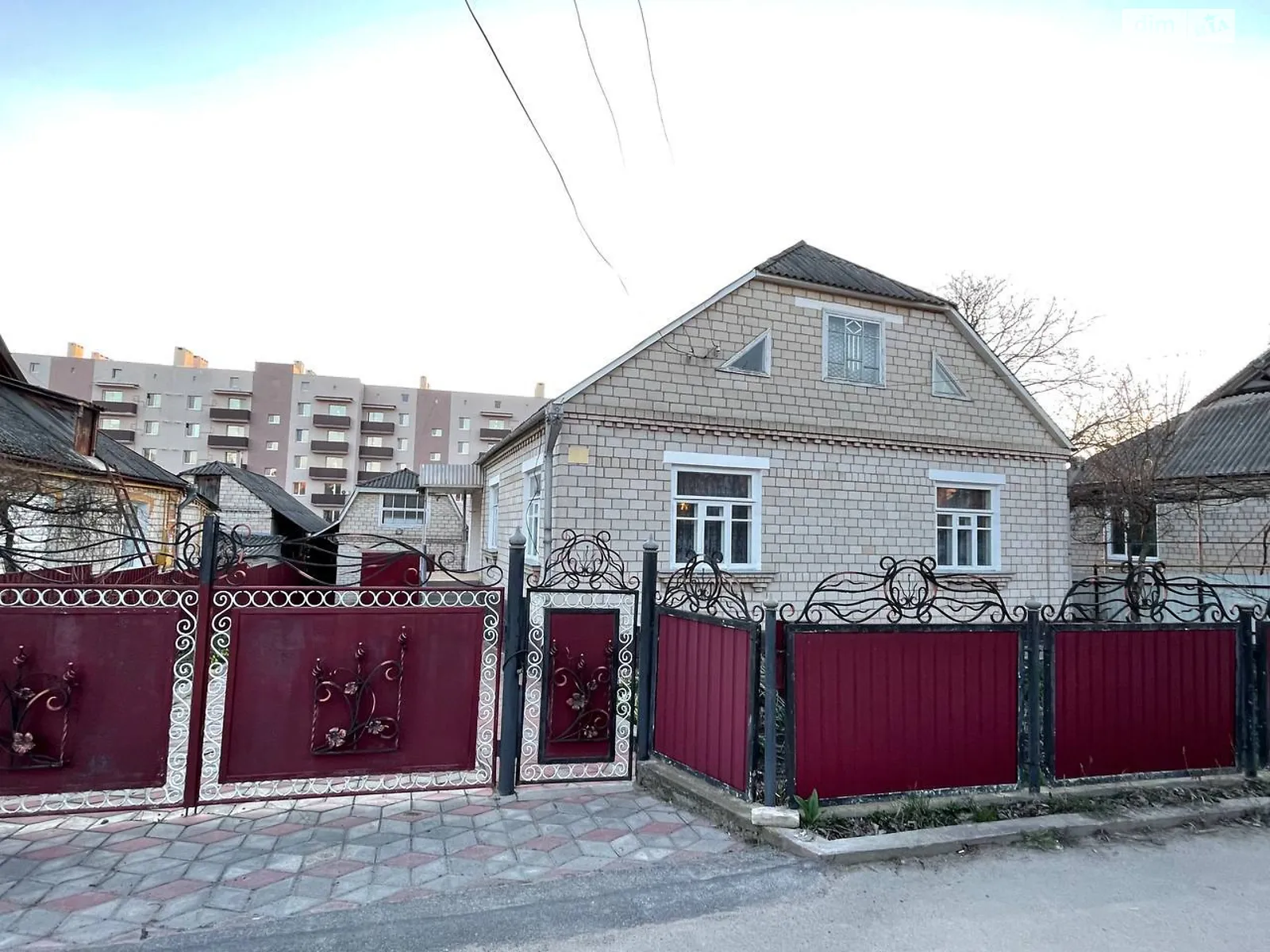 Продається одноповерховий будинок 98 кв. м з мансардою, цена: 46900 $