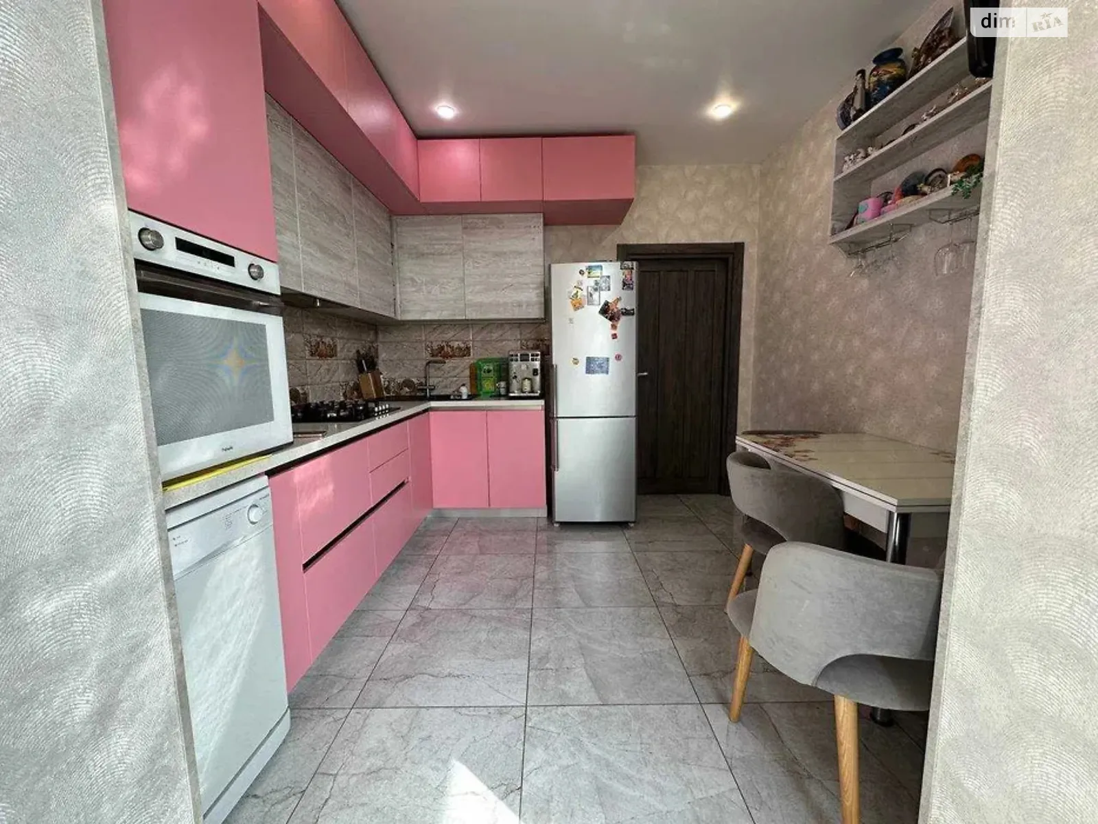 Продается 2-комнатная квартира 67.2 кв. м в Слобожанском, ул. Владимирская, 1 корпус 3 - фото 1