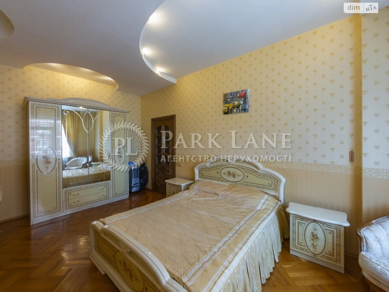 Продается 3-комнатная квартира 163 кв. м в Киеве, ул. Ковпака, 17