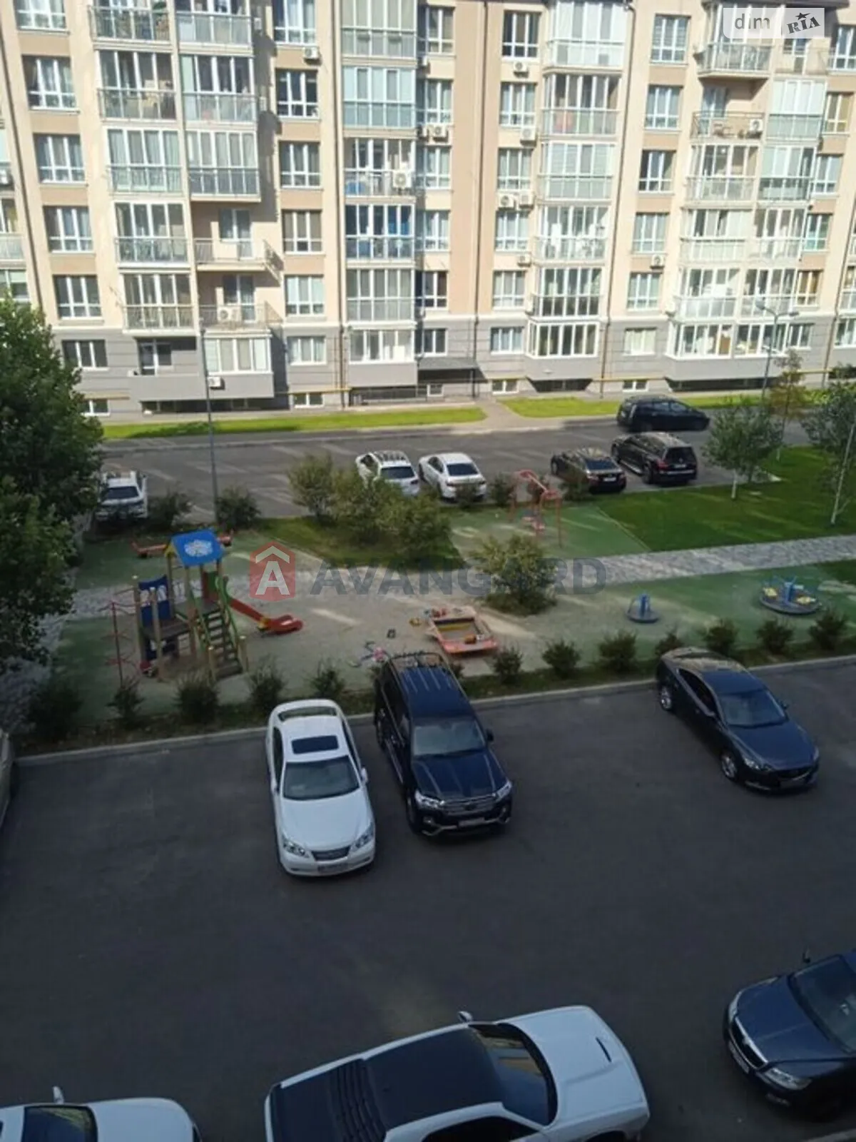 Продается 1-комнатная квартира 44 кв. м в Киеве, ул. Метрологическая, 15 - фото 1