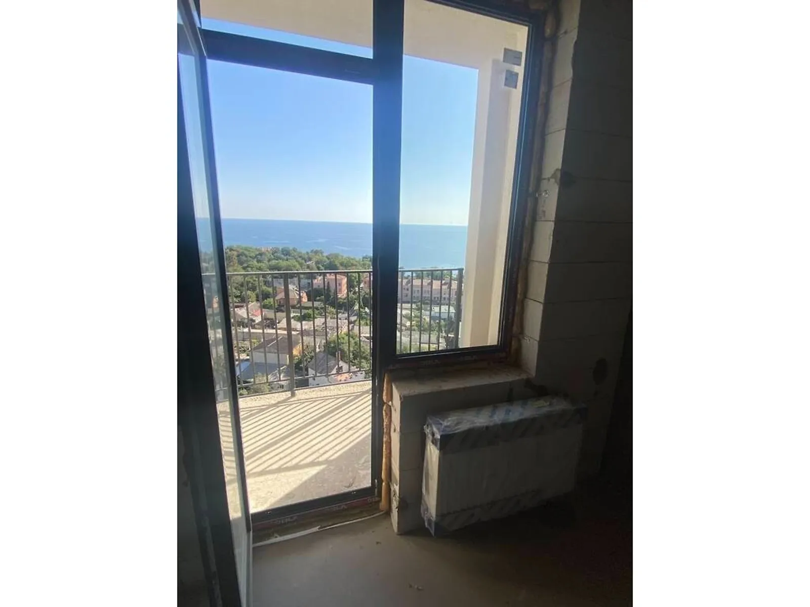 Продается 1-комнатная квартира 53 кв. м в Одессе, ул. Дача Ковалевского, 5 - фото 1