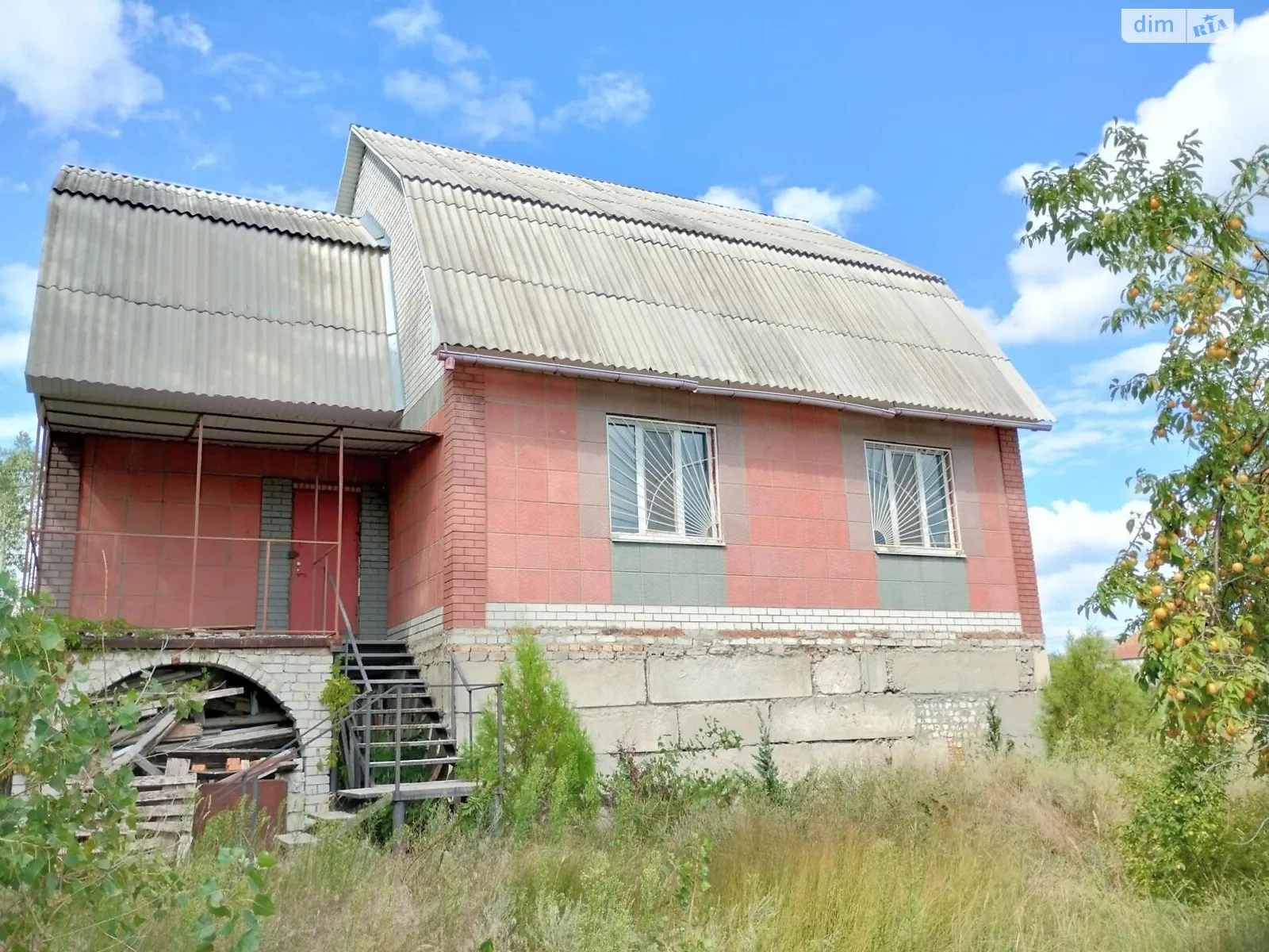 Продается дом на 2 этажа 253 кв. м с верандой, цена: 44000 $ - фото 1