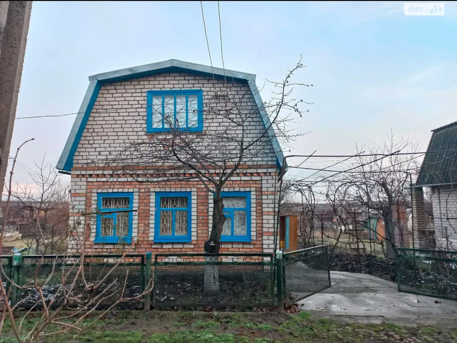 Продається будинок 2 поверховий 30 кв. м з ділянкою, цена: 4500 $