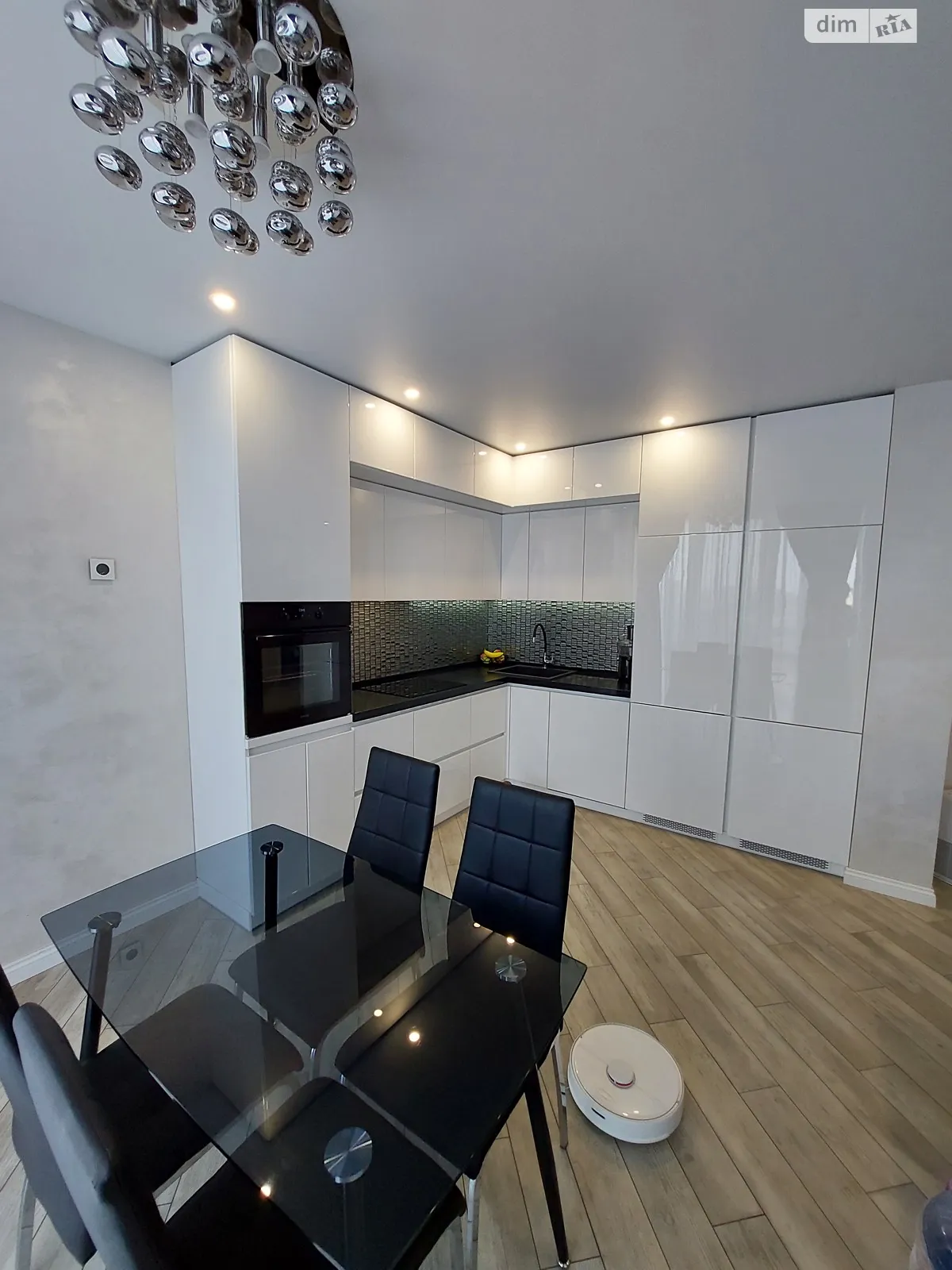 Продается 3-комнатная квартира 82 кв. м в Одессе - фото 2
